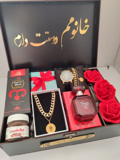 باکس هدیه زنانه کادو شیک جعبه چوبی برند الیزابت ادکلن اسمارت ساعت زنانه سیتیزن هدیه تولد با کیفیت کادوی سالگرد آشنایی هدیه دیدار