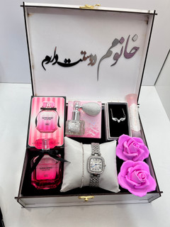 باکس هدیه زنانه لوکس روز دختر ساعت نقره ای نگین دار دخترانه پک خوشگل دوستت دارم